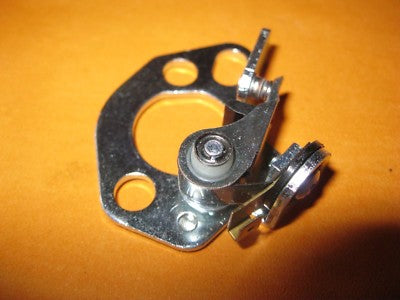 MAZDA 1000, 616, 618, 808, 818, 929 (1971-76) NEW CONTACT SET -22320
