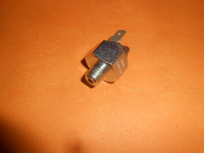 VW SCIROCCO 1.1, 1.3, 1.5, 1.6, 1.8 (1974-1984) BRAKE LIGHT SWITCH -51650