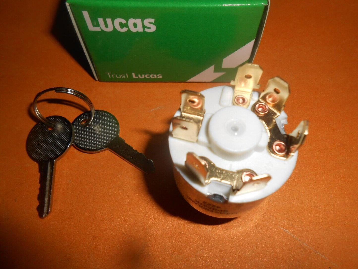 LAND ROVER Series 2 2A 3(1956-85)LUCAS IGNITION SWITCH WITH LOCK BARREL + KEYS