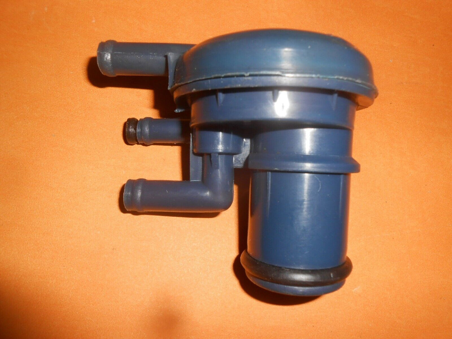FORD ESCORT Mk3 (3 pipe fitting) ENGINE BREATHER OIL FILLER CAP - 81BF-6K614-AA