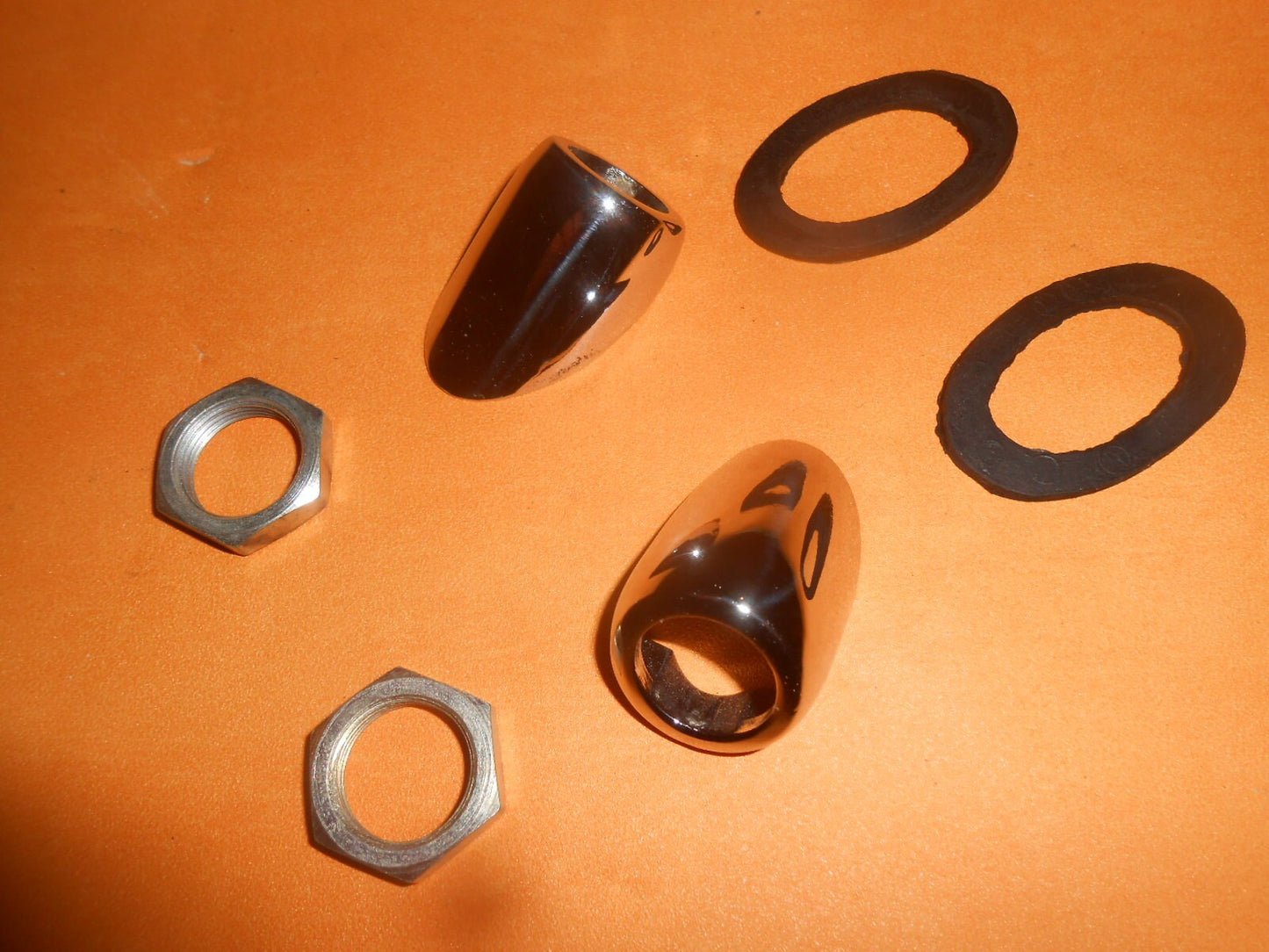 DAIMLER DART (1959-1964) WINDSCREEN WIPER CHROME BEZEL MOUNTING KITS x 2