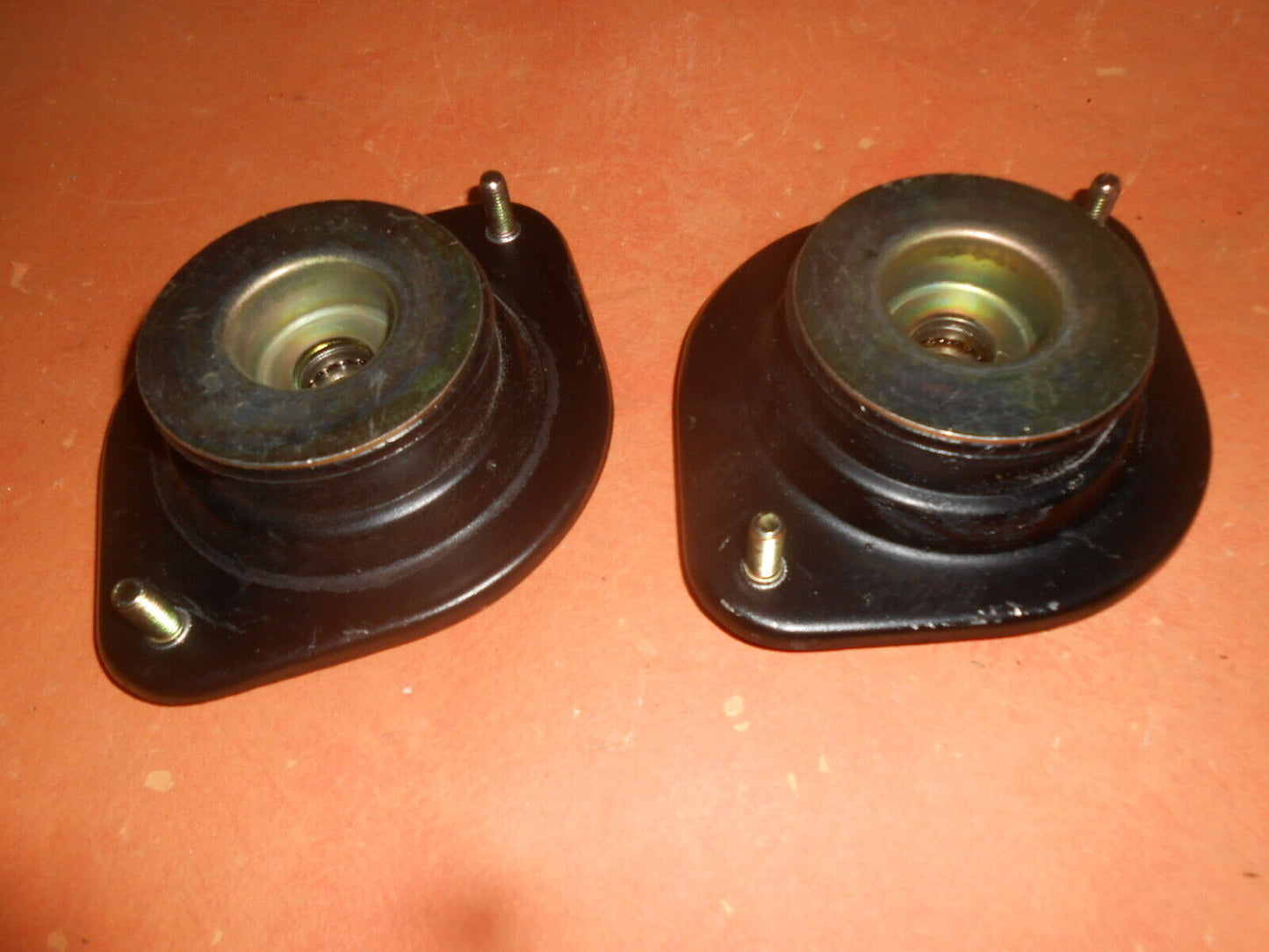 VOLKSWAGEN GOLF, JETTA, SCIROCCO (1974-93) STRUT TOP MOUNTS PAIR - AM121