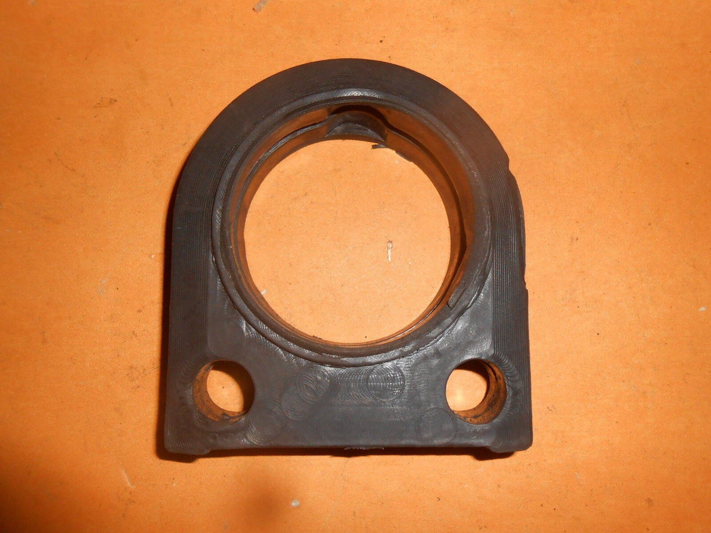 AUSTIN MORRIS CARS GEARBOX TAIL RUBBER MOUNTING