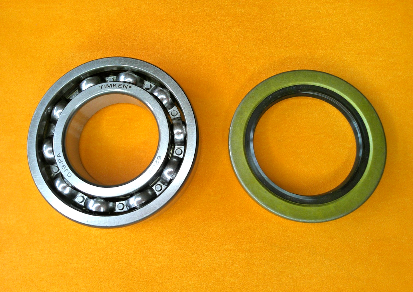 FORD CONSUL Mk2 204E (1956-1962) NEW REAR WHEEL BEARING KIT- with TIMKEN BEARING