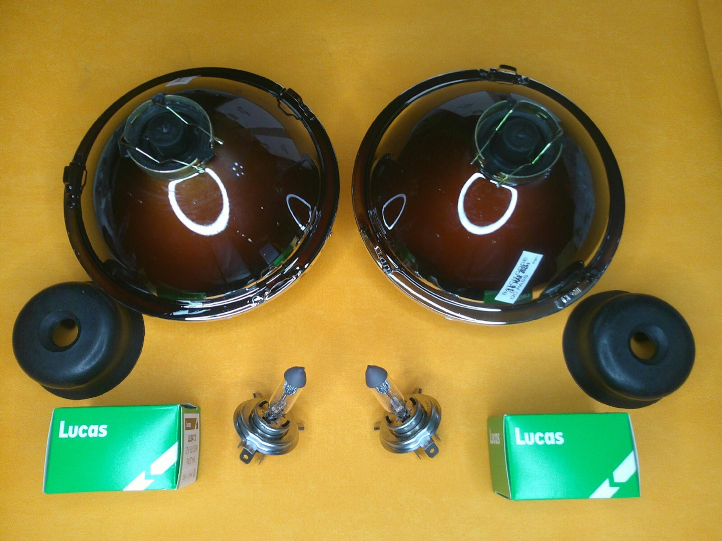 7" PAIR HEAD LIGHT UNITS HALOGEN H4 No Pilot Domed Glass - RHD + Lucas buibs