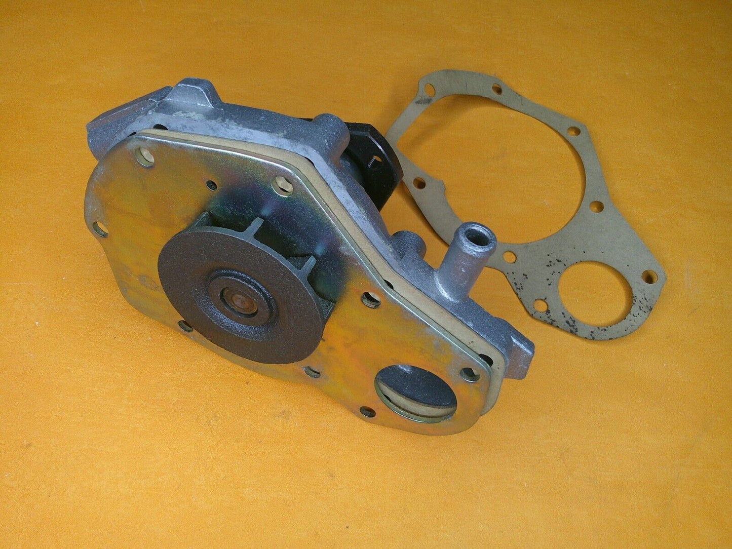 RENAULT 21 2000 TURBO (1987 on) "2 types LOOK!" NEW WATER PUMP - VF263