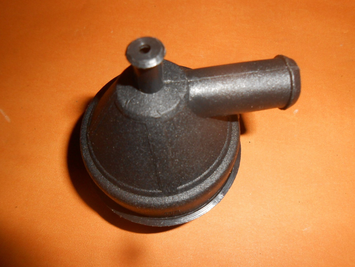 FORD ORION CVH ENGINE CRANK CASE BREATHER CAP - 84SF-6A768-AA