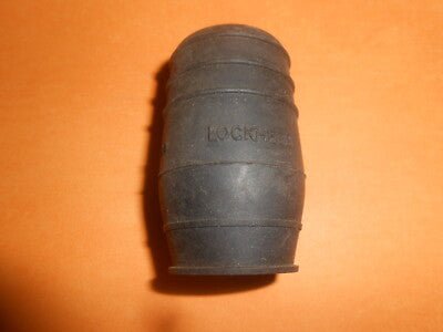 LOCKHEED COMMERCIAL VEHICLE BRAKE MASTER CYLINDER DUST COVER SEAL - 3812 - 739 - Vroom Classics