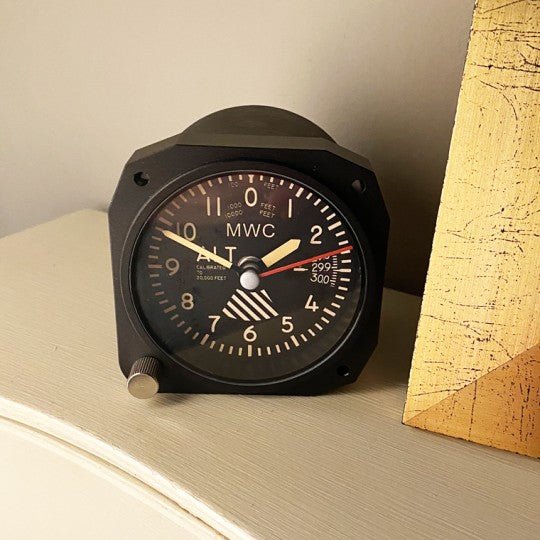 Small Altimeter Desk Clock Black - Vroom Classics