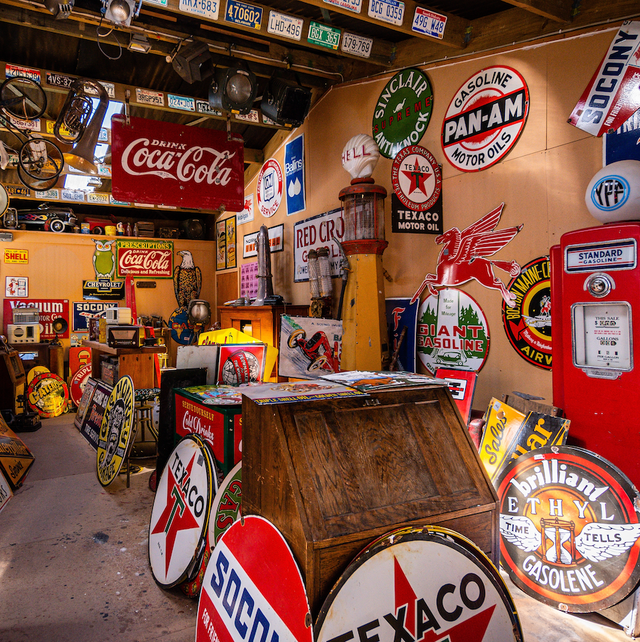 Memorabilia & Gifts - Vroom Classics