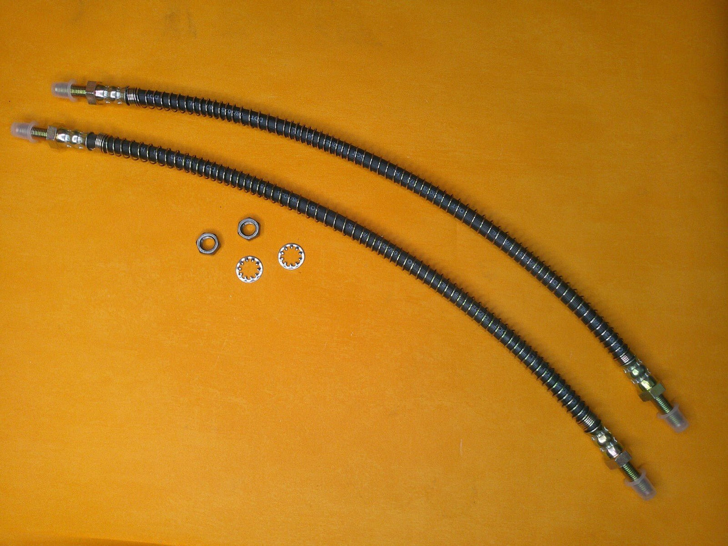 3/8" UNF x 480mm long FLEXIBLE BRAKE HOSES PAIR + locking nuts (ARMOURED) - Vroom Classics