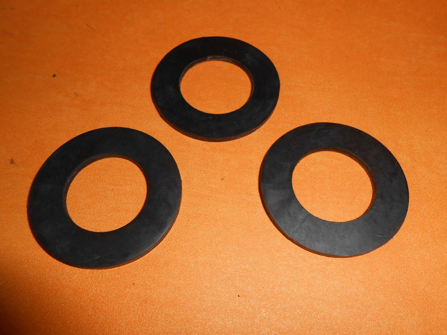 45mm DIAMETER RUBBER SEAL GASKET, 25mm HOLE 2.5mm Thick x3 - Vroom Classics