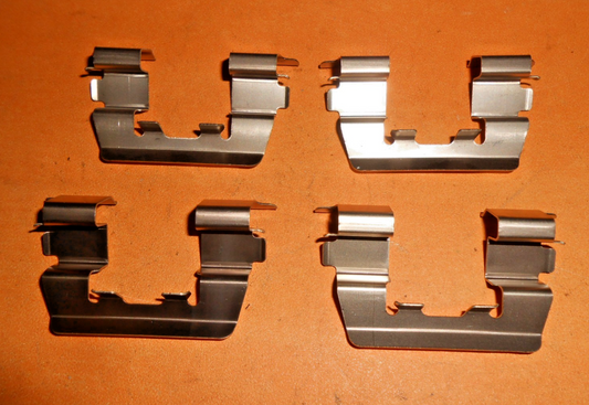 HYUNDAI PONY EXCEL LANTRA (1989-95) FRONT BRAKE PAD FITTING KIT - BFK667