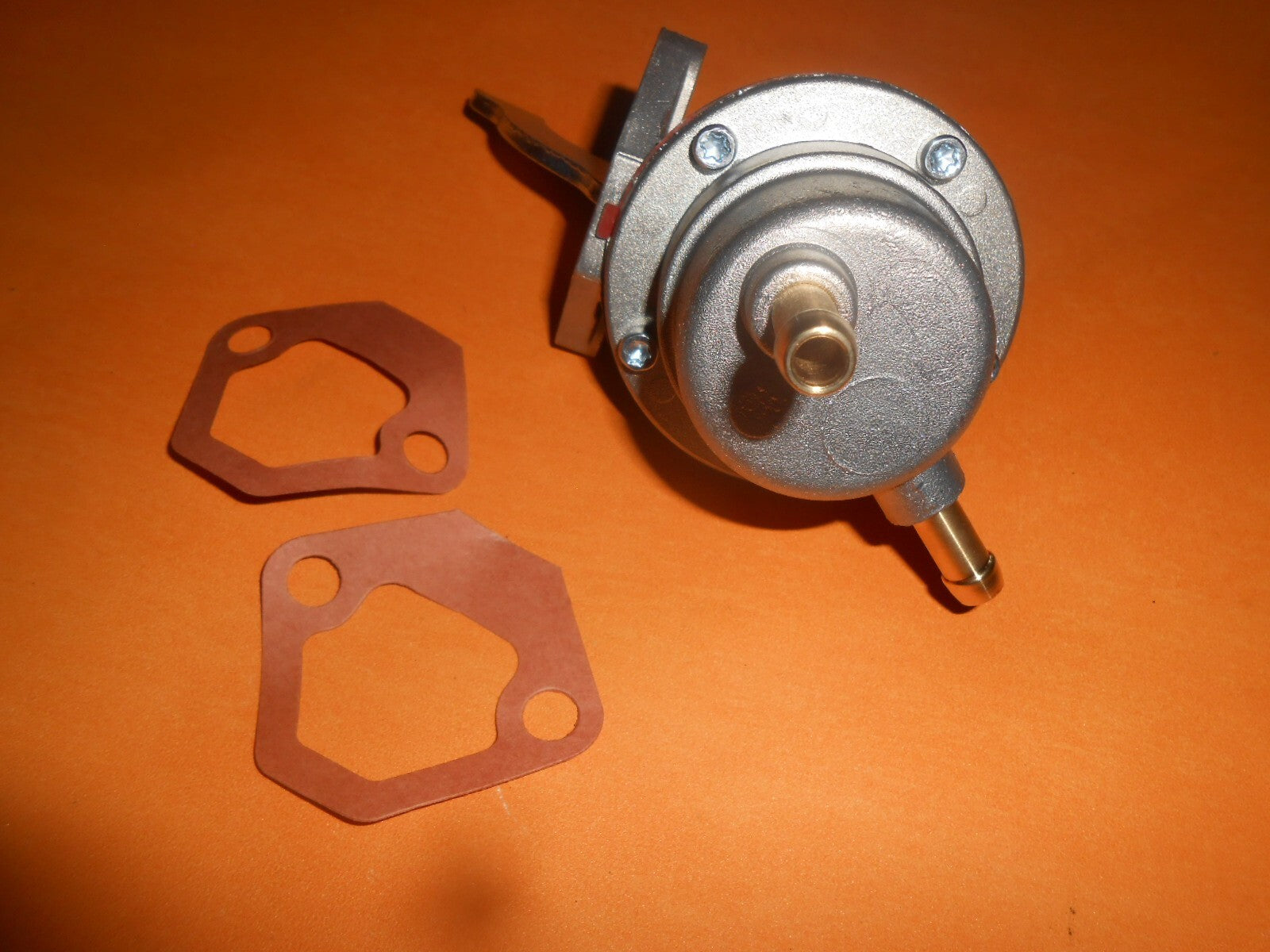 FORD CORTINA Mk2 (ALTERNATIVE) push on pipe NEW MECHANICAL FUEL PUMP -QFP84