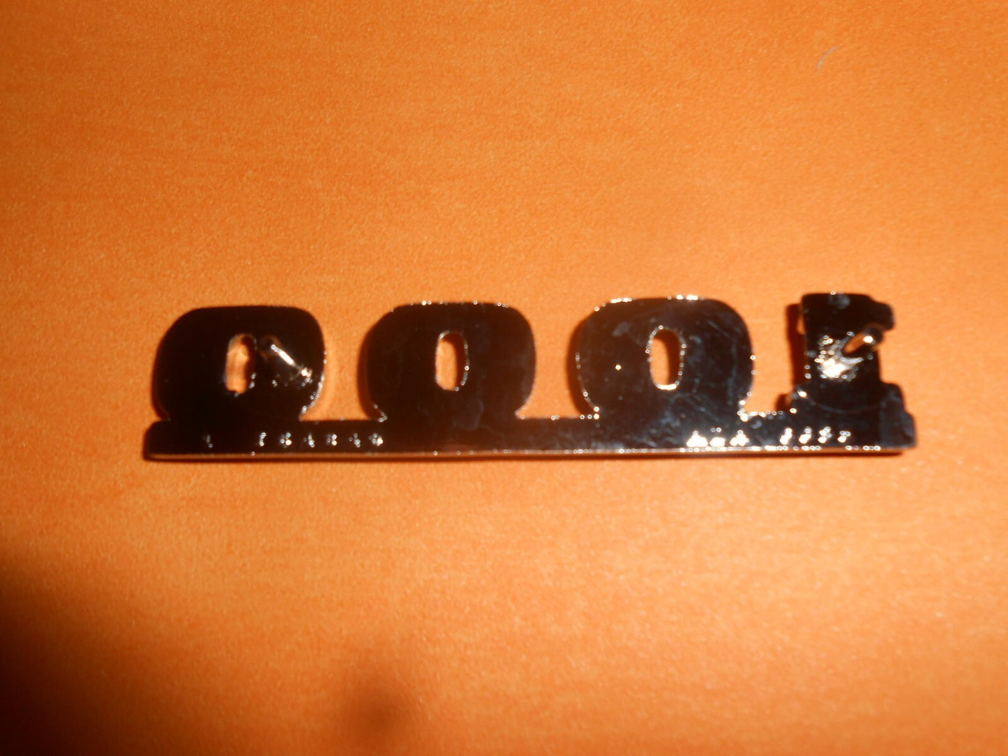 BMC AUSTIN MORRIS MINI CHROME "1000" BADGE - NEW - ALA6695