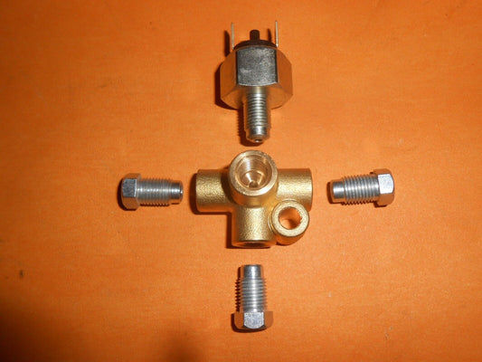 BRAKE LIGHT SWITCH with 3/8" UNF Brass 4 Way Union plus pipe Fittings