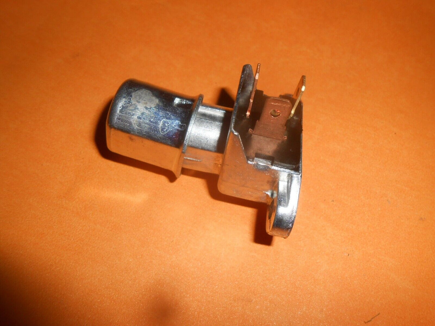 TRIUMPH TR5, TR250, TR6  (1967-76) FLOOR MOUNTED HEADLIGHT DIP SWITCH