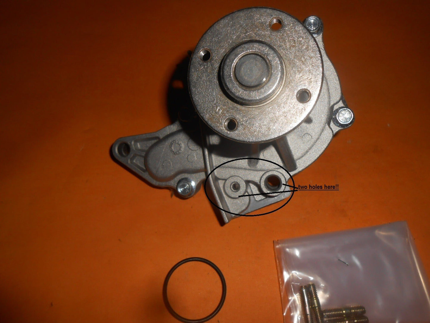 TOYOTA AVENSIS,COROLLA,CARINA,CELICA 1.6,1.6i (1990-2000)NEW WATER PUMP -T123057