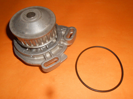 AUDI 80,90,100,200,COUPE,QUATTRO 2.1, 2.2, 2.3(1977-1990) NEW WATER PUMP-FWP1108