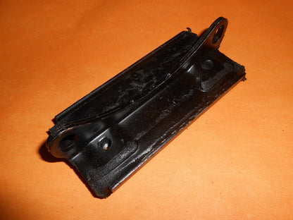 AUSTIN MORRIS 1100 1300 range(63-74) FRONT SUBRAME MOUNT REAR -MRM124