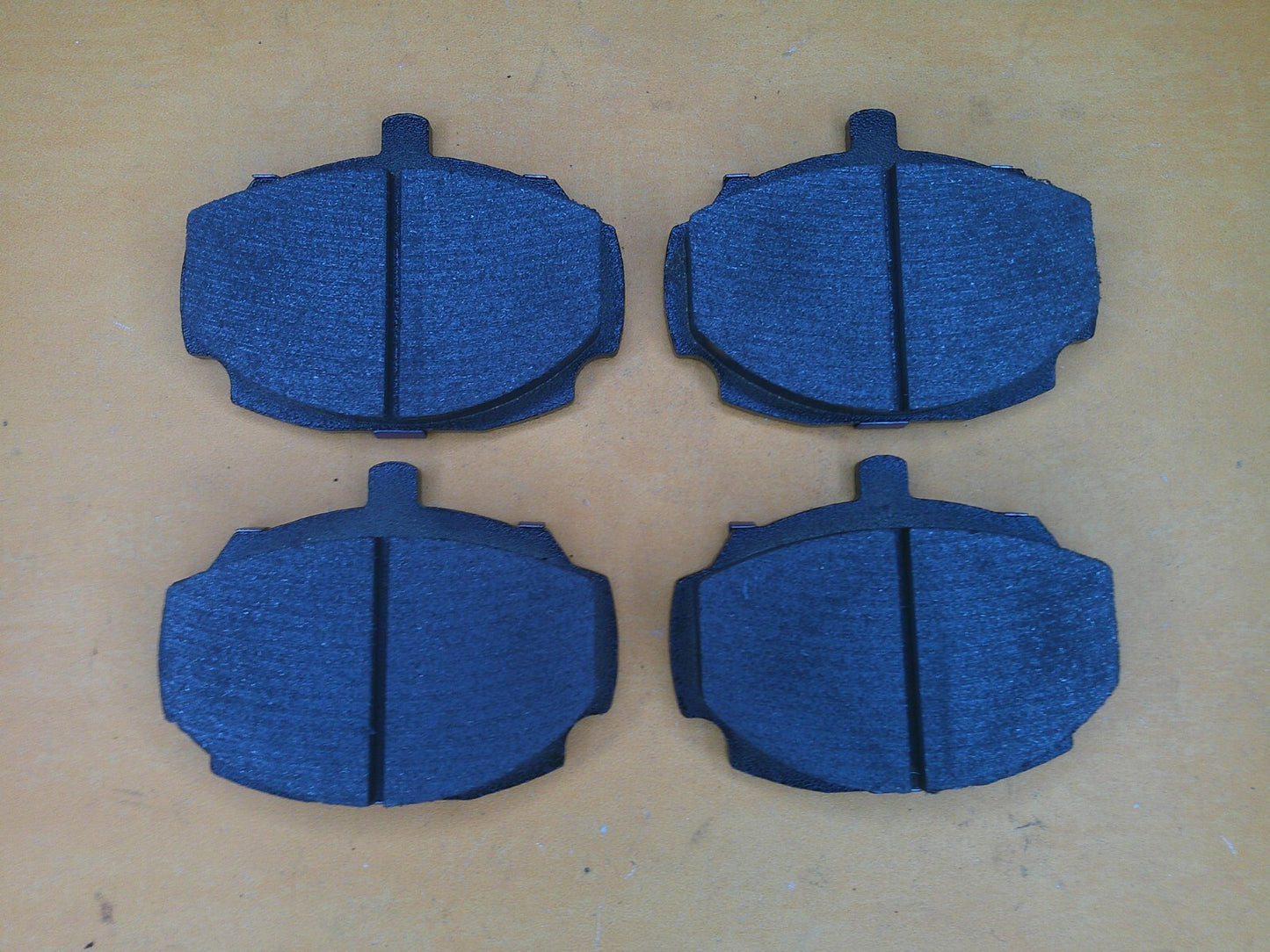 HILLMAN SUPER MINX (1962-1967) NEW BRAKE PADS -GENUINE BORG & BECK