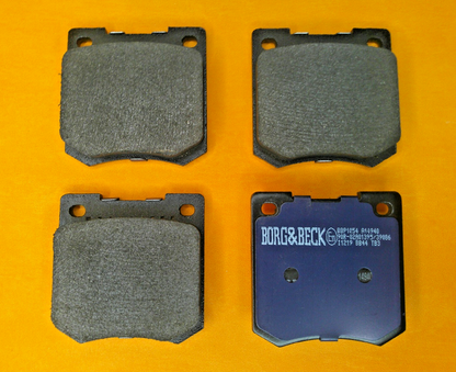 MORRIS MARINA 1.3 1.7 (1971-1980) NEW BRAKE PADS -GENUINE BORG & BECK