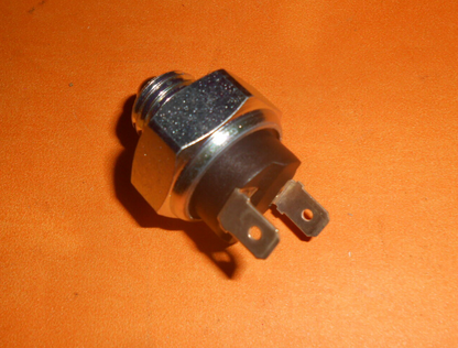 TRIUMPH 2000 2500 2.5PI (1968-77) NEW REVERSING LIGHT SWITCH - 54850