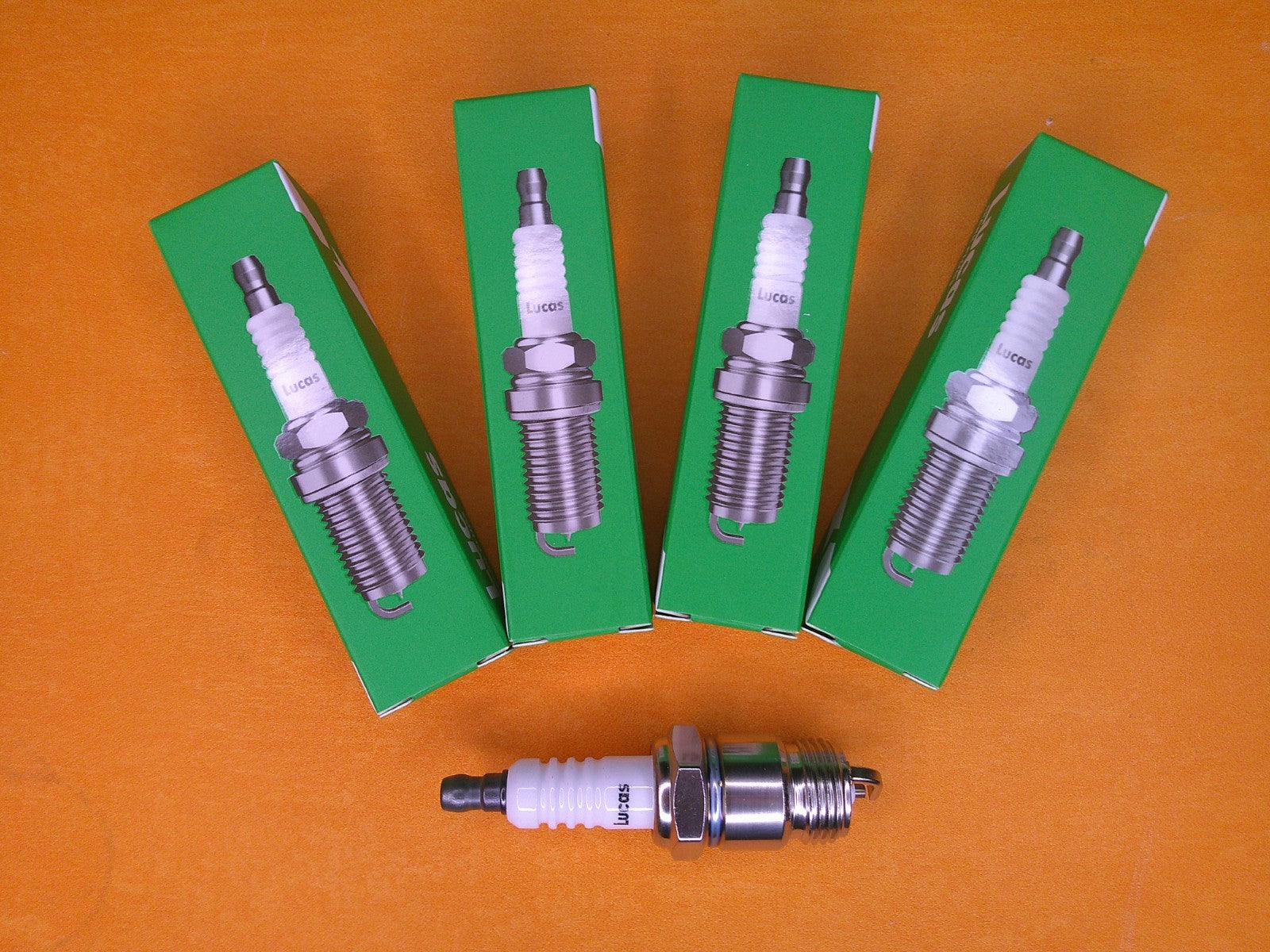 FORD CORTINA Mk4 Mk5 1.6 2.0 OHC (1977-82) LUCAS SPARK PLUGS SET of 4