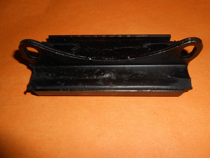 AUSTIN MORRIS 1100 1300 range(63-74) FRONT SUBRAME MOUNT REAR -MRM124