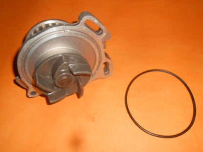 AUDI 80,90,100,200,COUPE,QUATTRO 2.1, 2.2, 2.3(1977-1990) NEW WATER PUMP-FWP1108