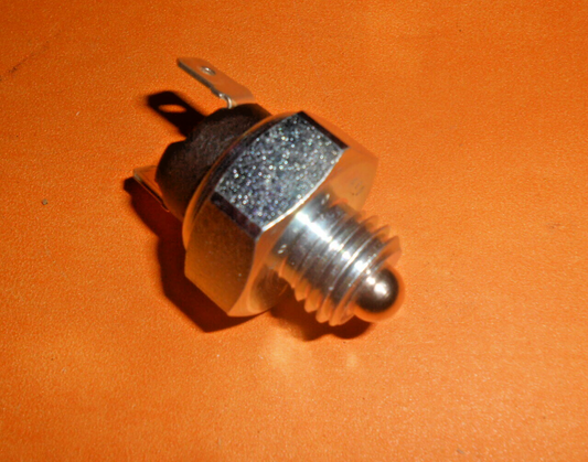 TRIUMPH GT6 (1966-73) TRIUMPH TR6 (1969-76) NEW REVERSING LIGHT SWITCH - 54850