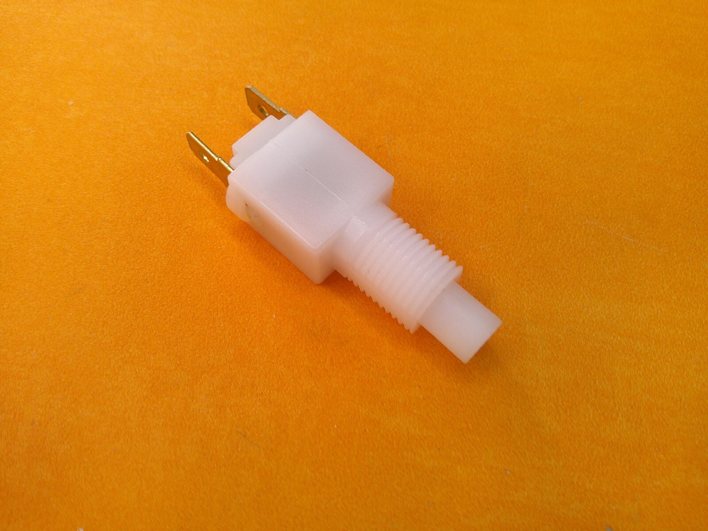 TALBOT SUNBEAM 1.0 1.3 1.6(77-82)SUNBEAM LOTUS 2.2 (79-)BRAKE LIGHT SWITCH-51590