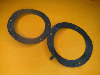 MG MGA 1500 1600 & 1622 (1955-1962) HEADLAMP TO BODY SEAL x2