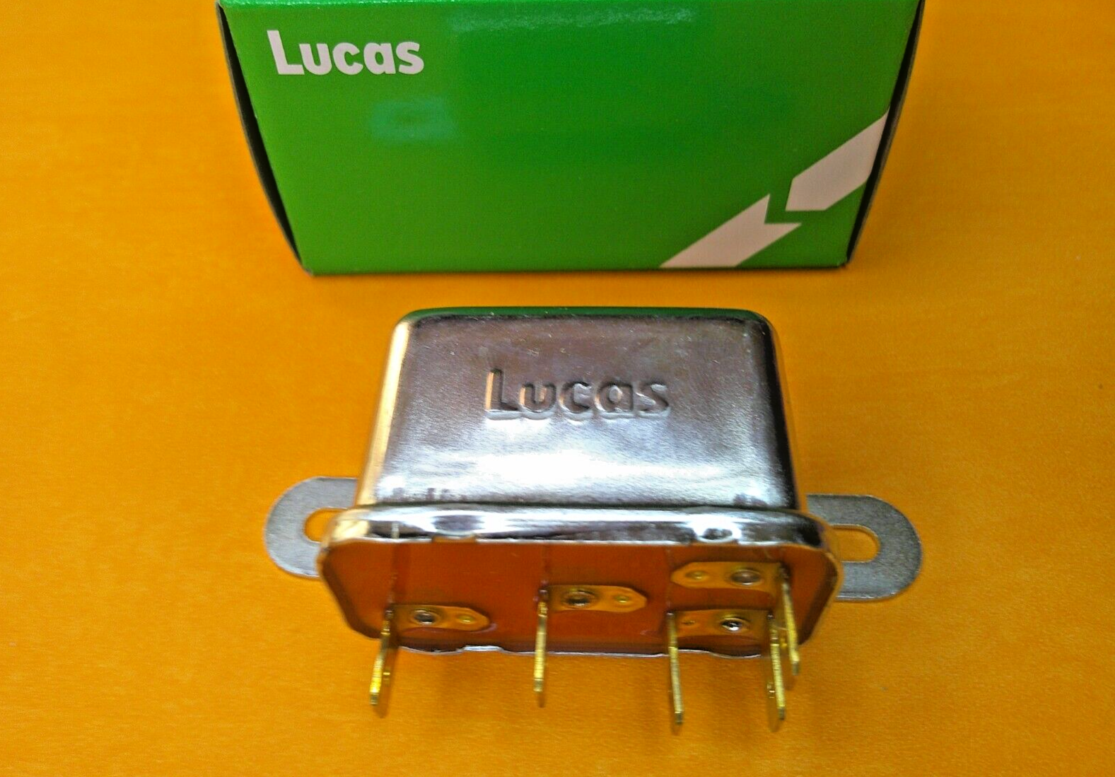 TRIUMPH GT6 VITESSE OVERDRIVE & HORN RELAY 20 AMP 5 PIN - GENUINE LUCAS