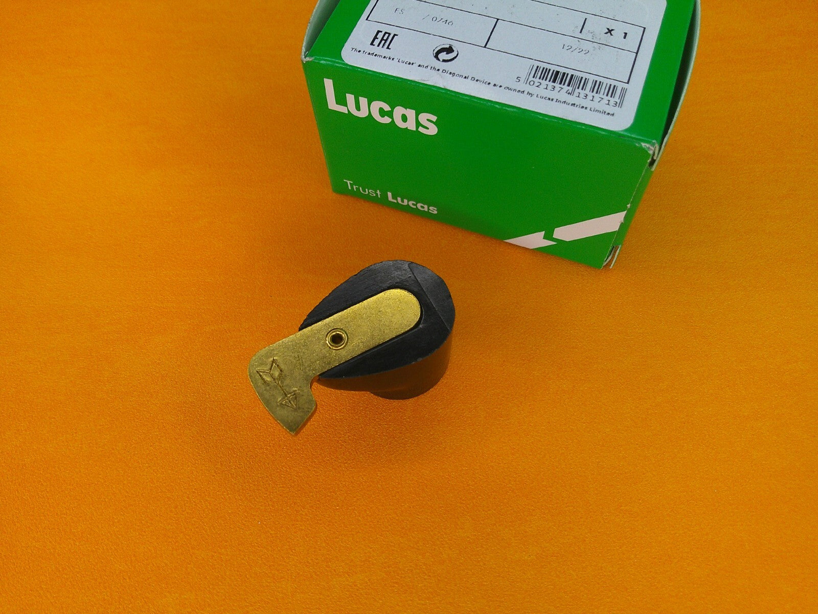 JAGUAR E-Type 3.8 4.2 (1961-72) NEW IGNITION ROTOR ARM GENUINE LUCAS DRB106C