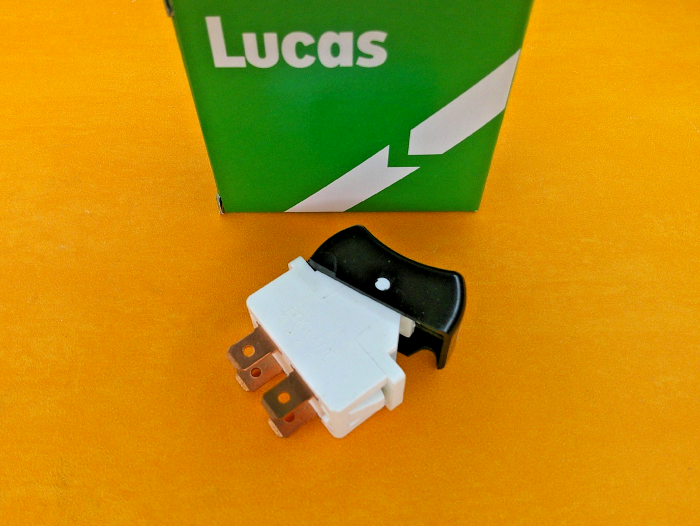 JAGUAR E Type XJ6 HEADLIGHT HEAD LAMP ROCKER SWITCH - Lucas 39287 107SA C32849