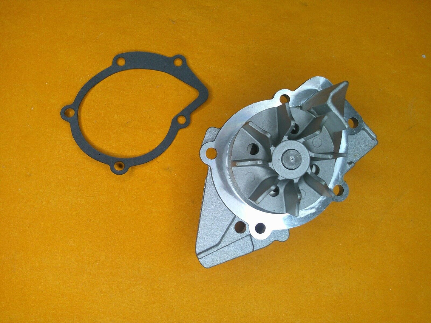 ROVER 400 II 418D TD(1991-1998) LDV PILOT 1.9D(96-)NEW ENGINE WATER PUMP-QCP2944
