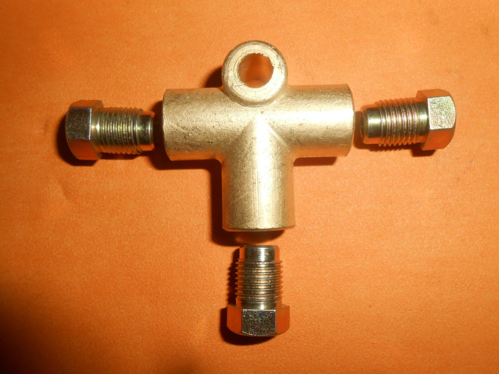 CLASSIC CAR Brake Pipe 3 Way T-piece Fitting 10mm thread for 3/16" Pipe