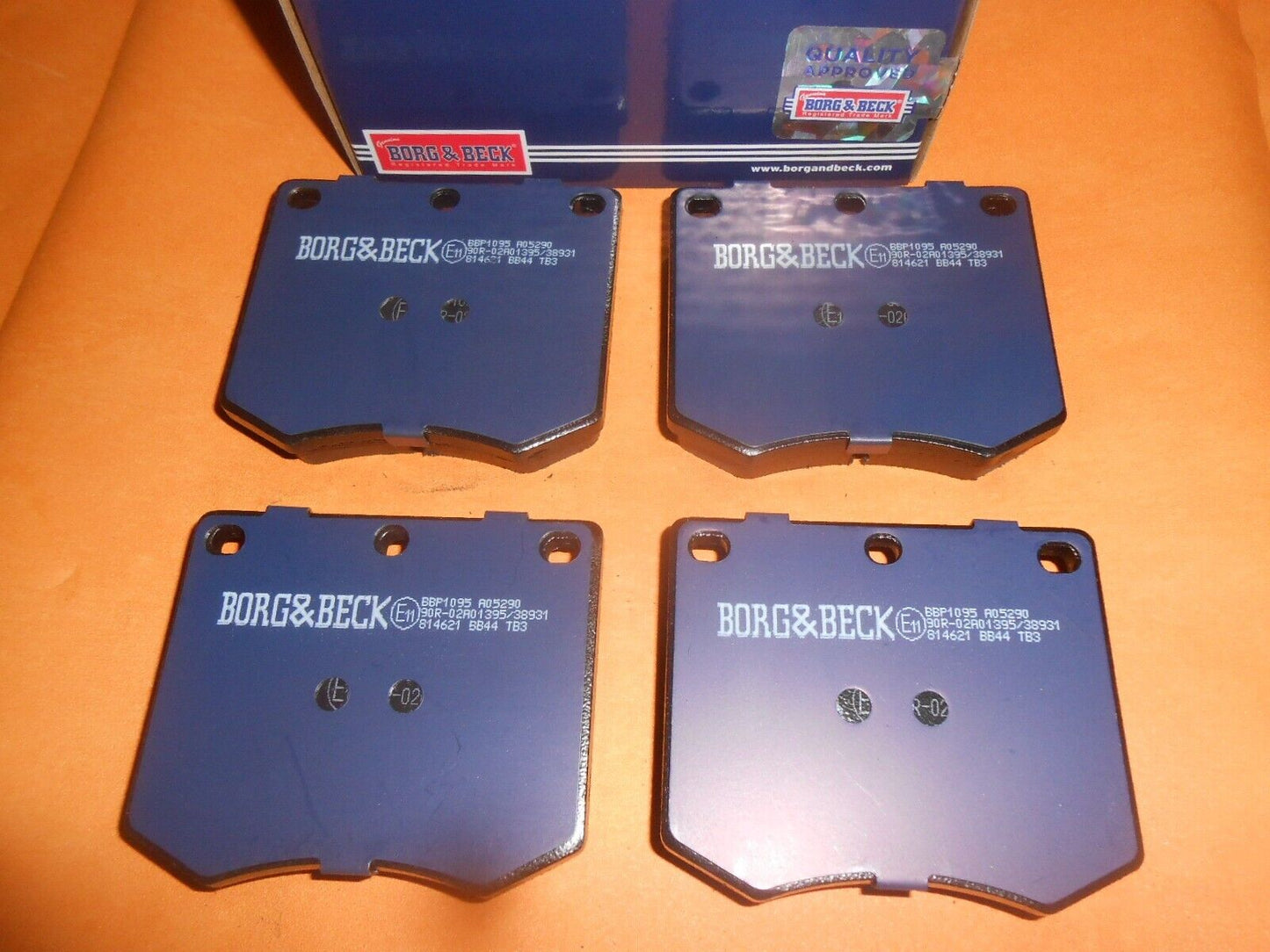 FORD ESCORT Mk1 Mexico RS1600 RS2000(1972-74)BRAKE PADS & FIXING KIT-BORG & BECK