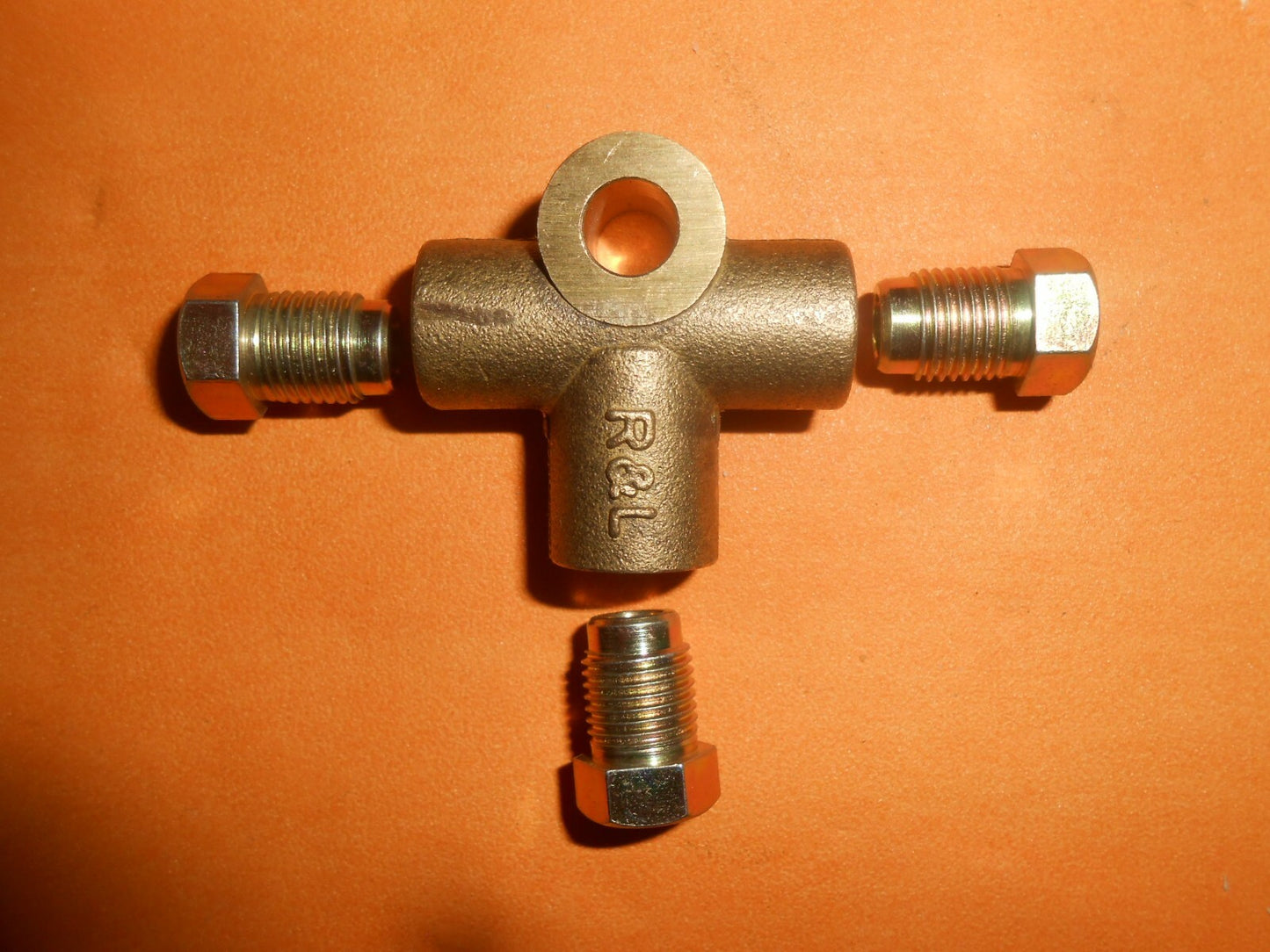 CLASSIC CAR Brake Pipe 3 Way T-piece Fitting 10mm thread for 3/16" Pipe