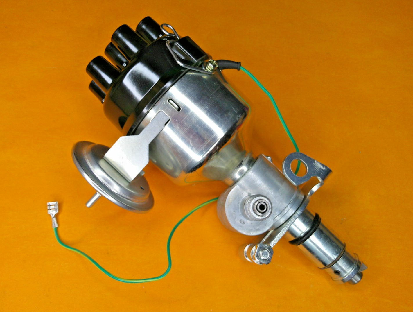 TRIUMPH TR5 TR250 TR6  POINTS IGNITION DISTRIBUTOR (6 cylinder Delco type)