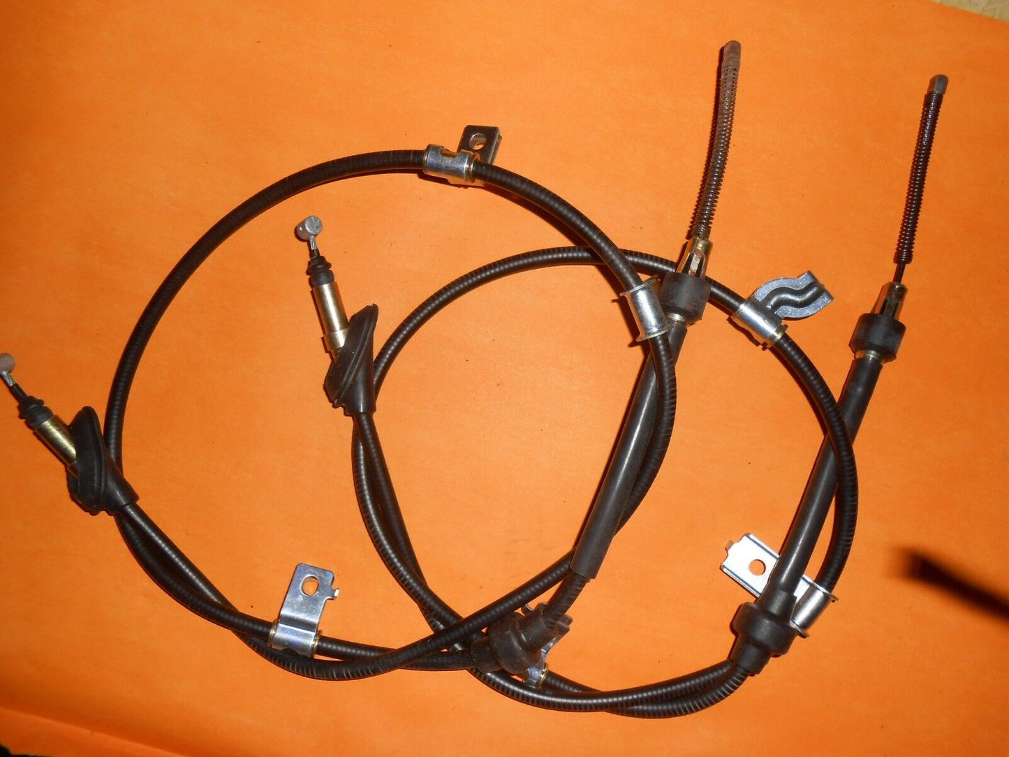 ROVER 200,400 (89-99)HONDA CONCERTO (89-95)WITH REAR DRUMS BRAKE CABLES PAIR