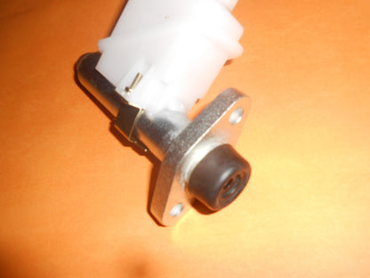 UNIVERSAL REPLACEMENT LOCKHEED TYPE CLUTCH MASTER CYLINDER - 0.7" bore