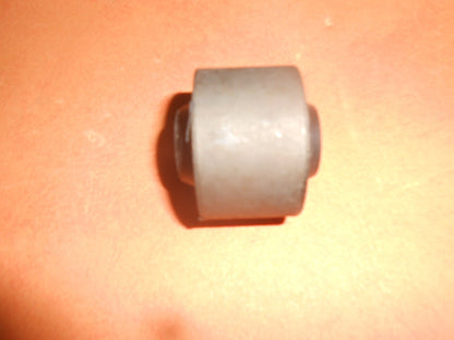FORD TRANSIT (1991-2000) REAR TRAILING ARM BUSHE - GENUINE 6562752, 92VB18016AB