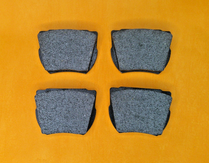 DAIMLER SP250 Dart (1959-67) FRONT DISC BRAKE PAD SET