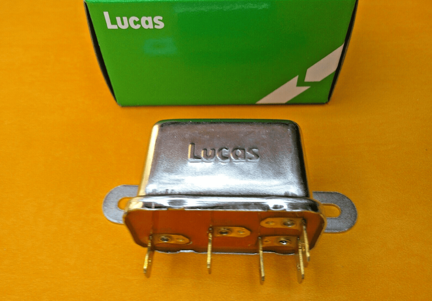 ASTON MARTIN HORN & HEADLAMP RELAY 20 AMP 5 PIN - GENUINE LUCAS - Vroom Classics