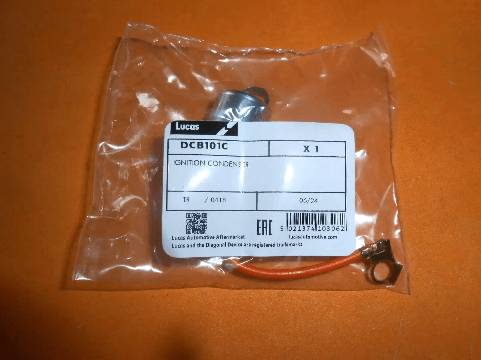 AUSTIN A30 A35 A40 A50 (1956 - 61) NEW LUCAS IGNITION CONDENSER - C1,DCB101C - Vroom Classics