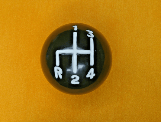 AUSTIN HEALEY 100 3000 BN2 - BJ8 (1955 - 68) GEAR LEVER KNOB ROUND (4 SPEED MANUAL) - Vroom Classics