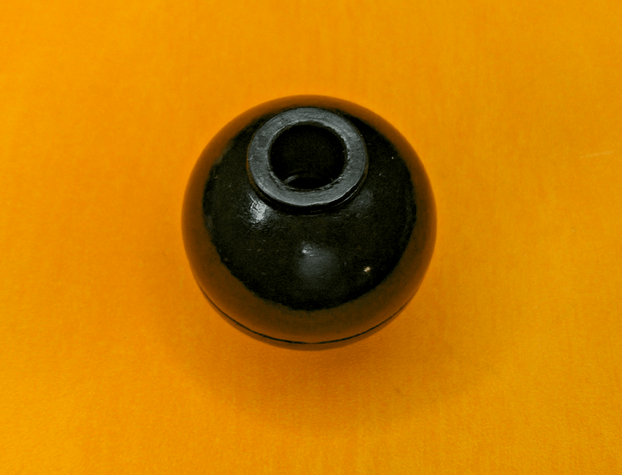 AUSTIN HEALEY 100 3000 BN2 - BJ8 (1955 - 68) GEAR LEVER KNOB ROUND (4 SPEED MANUAL) - Vroom Classics