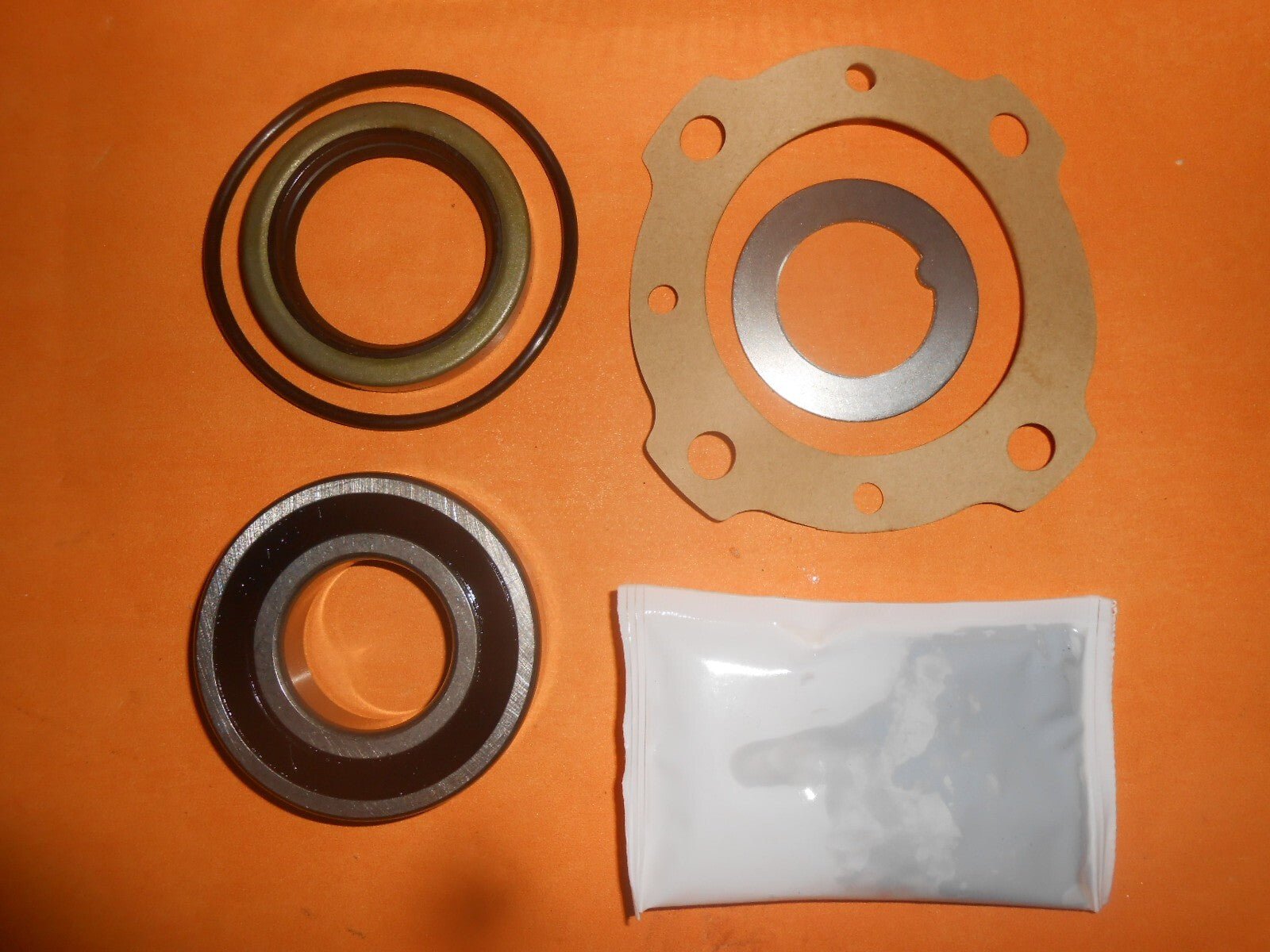 AUSTIN - HEALEY SPRITE (1958 - 1971) REAR WHEEL BEARING KIT Genuine Borg & Beck - Vroom Classics